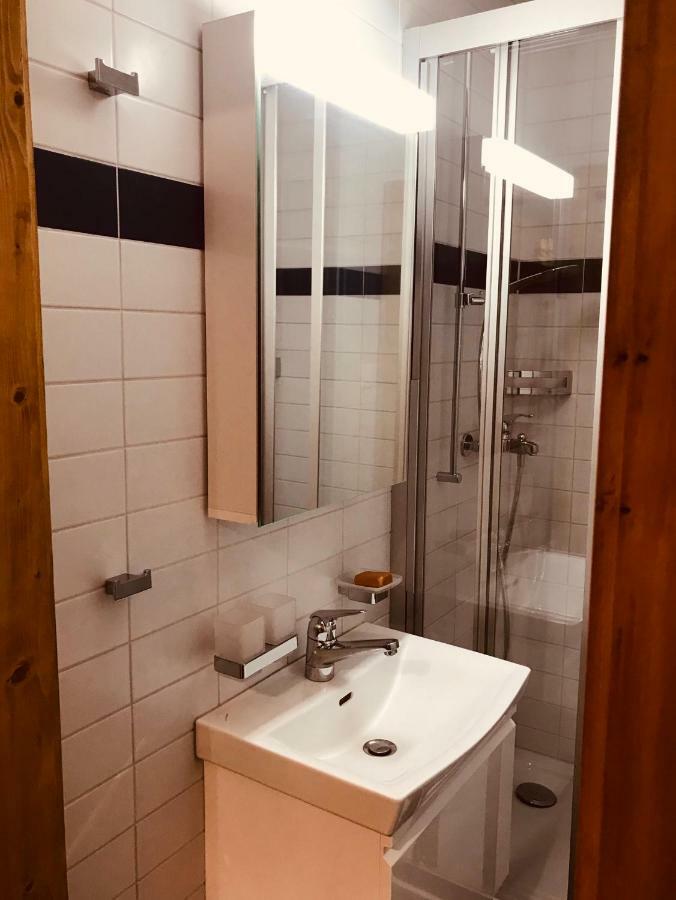 Appartement 1Bijou Ла-Шо-де-Фон Экстерьер фото